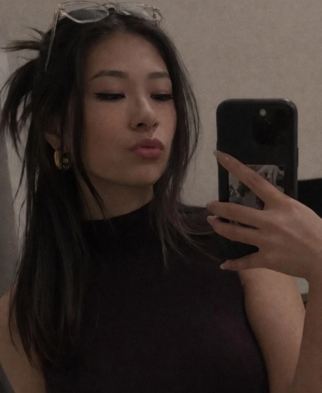 Brunette teen beauty with big tits blowjob main image