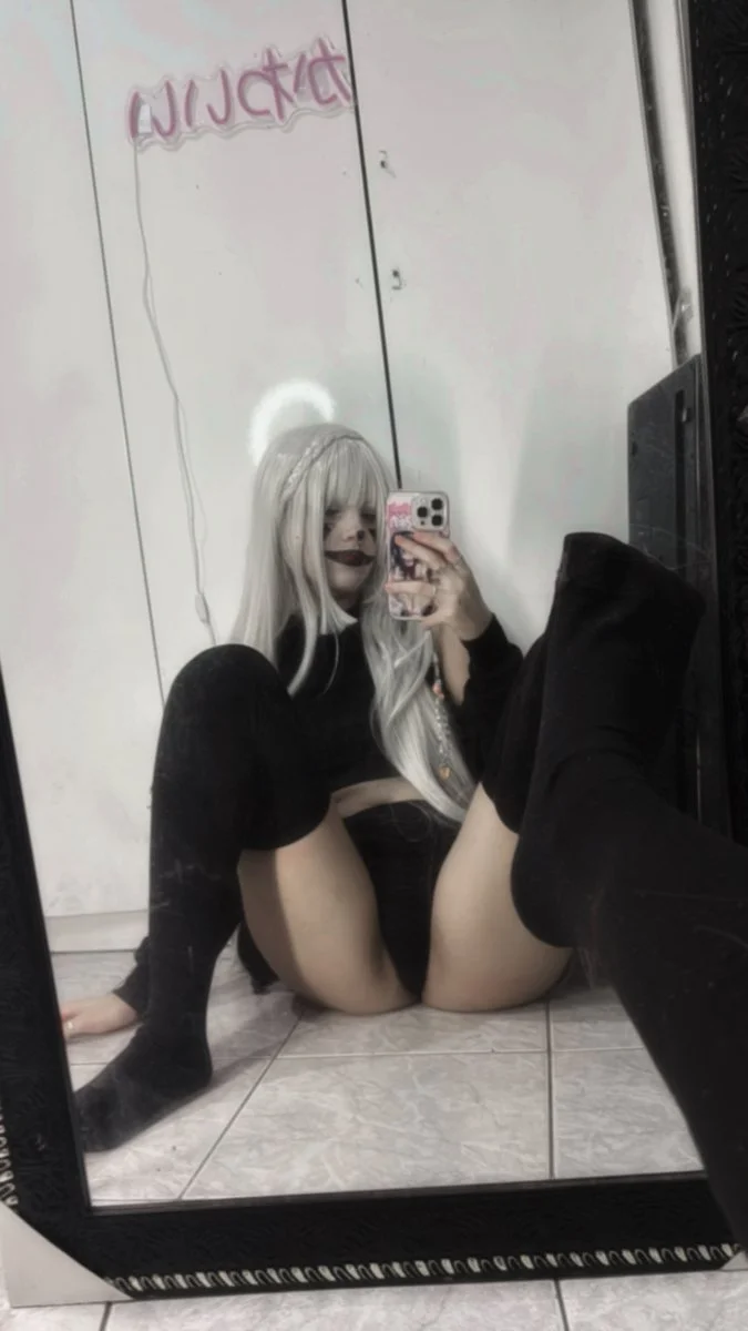 Lah_girl image 6