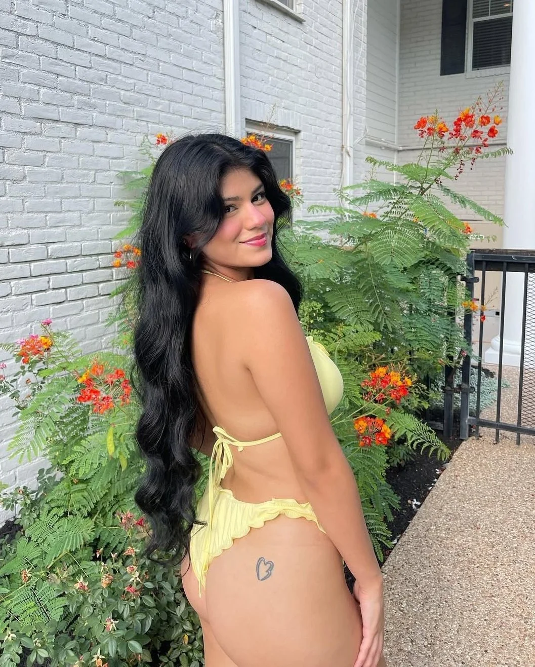Submitted Latina Ex Gf Leaked image 8