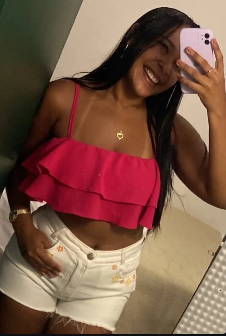 Olha os peitão dessa preta vagabunda, doida pra receber leitada dos cria image 5