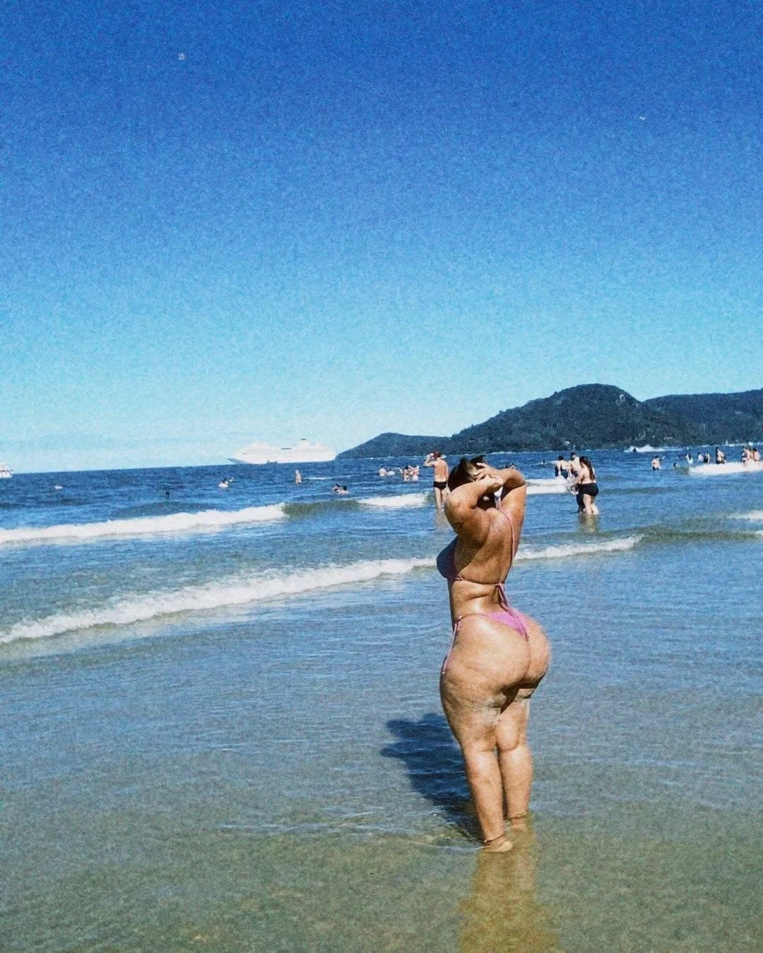 4Y3L33N 64UT0 T0L054... Que buen culote image 43