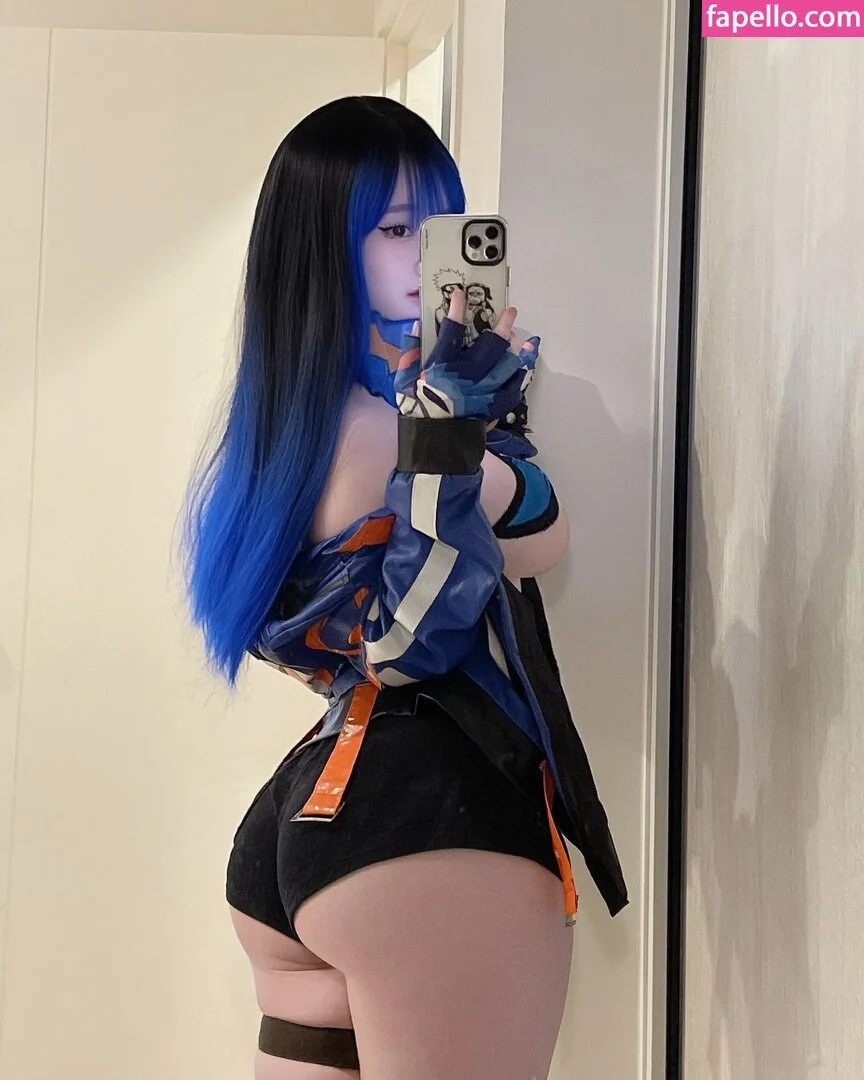 Saizneko. Wow. The divinity is evident 😇🙏🔥😋 like living AI Art 🤤 image 6