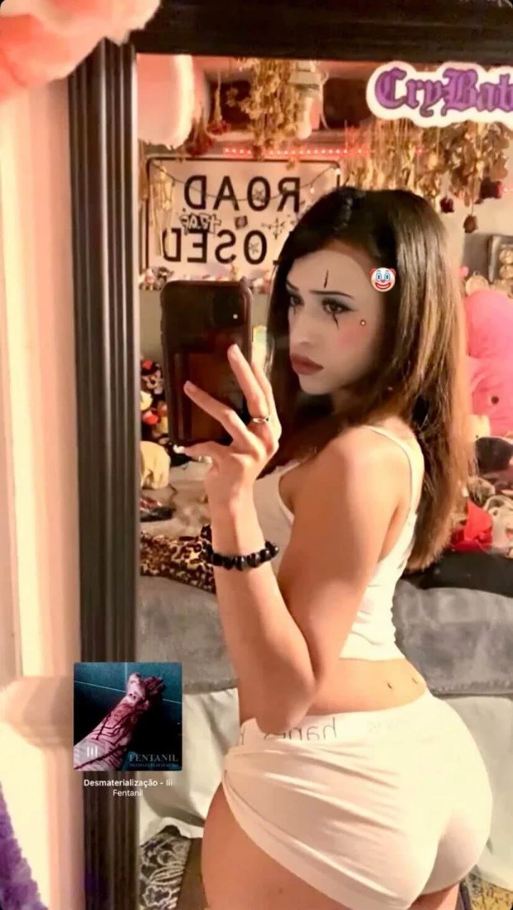 teen thick instagram slut with fat ass and huge boobs got her nudes leaked by ex bf image 20
