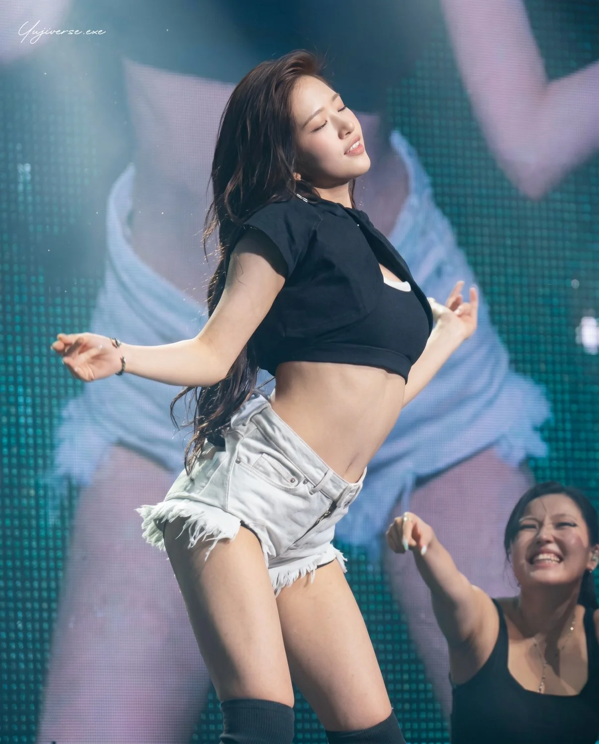 Random Idol (Kpop) Pictures 69 image 15