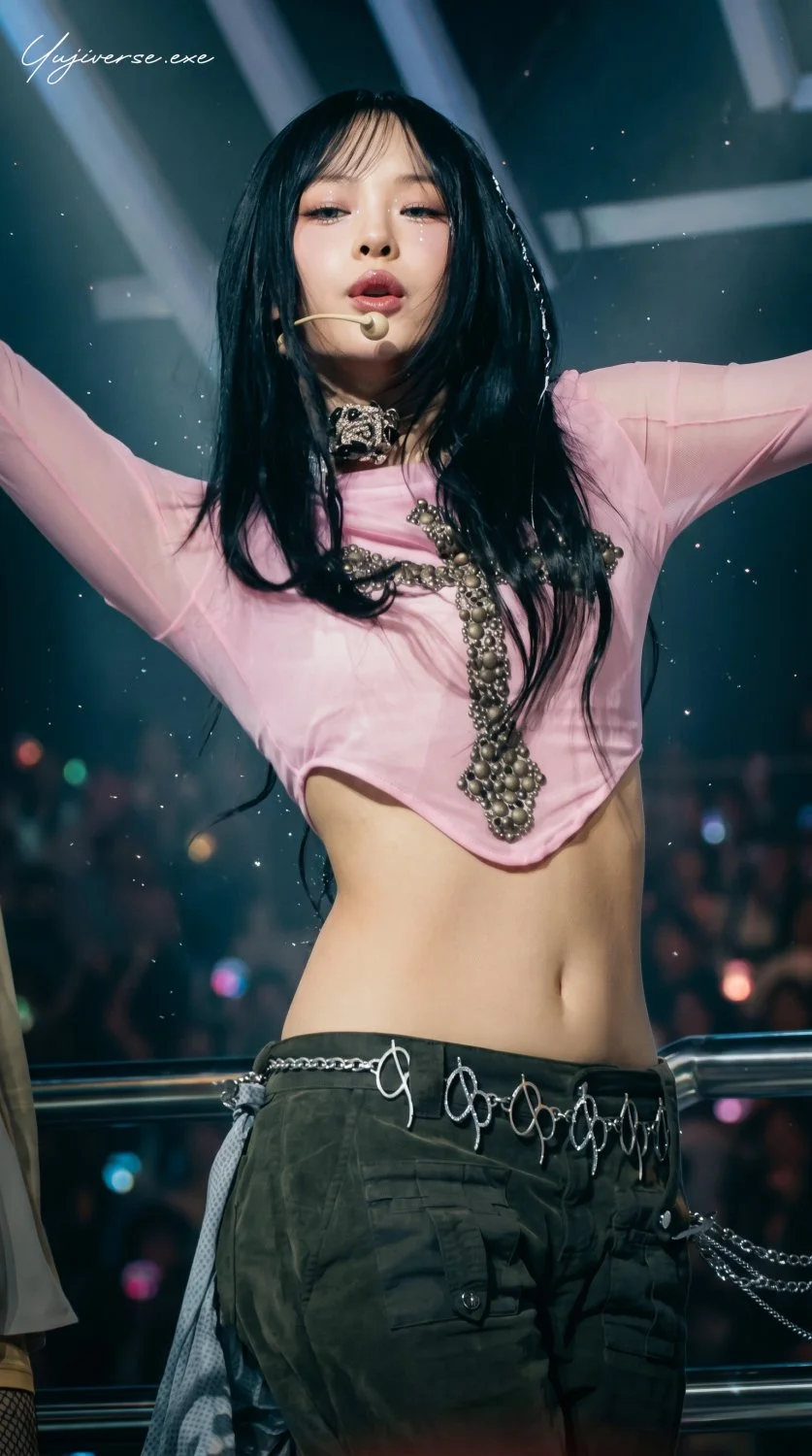Random Idol (Kpop) Pictures 69 image 7
