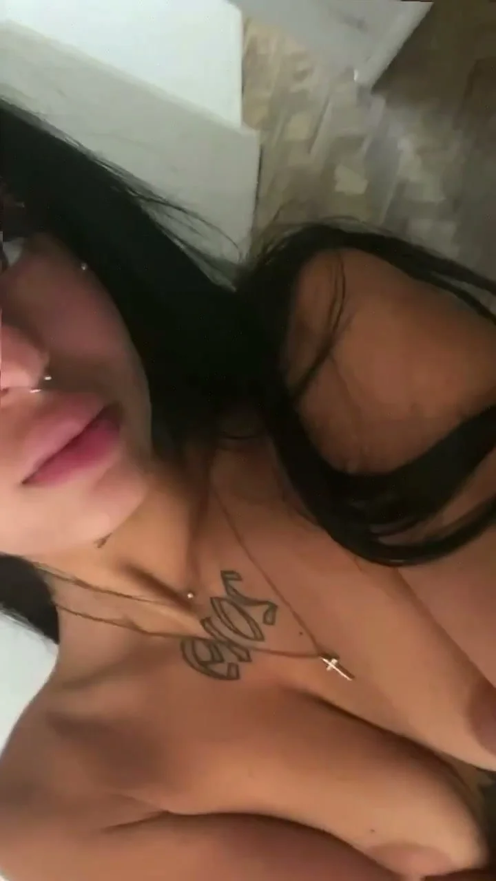🔞 dripping huge tits pussy eating nude wet pussy 💦🍑 Check my OF image 4