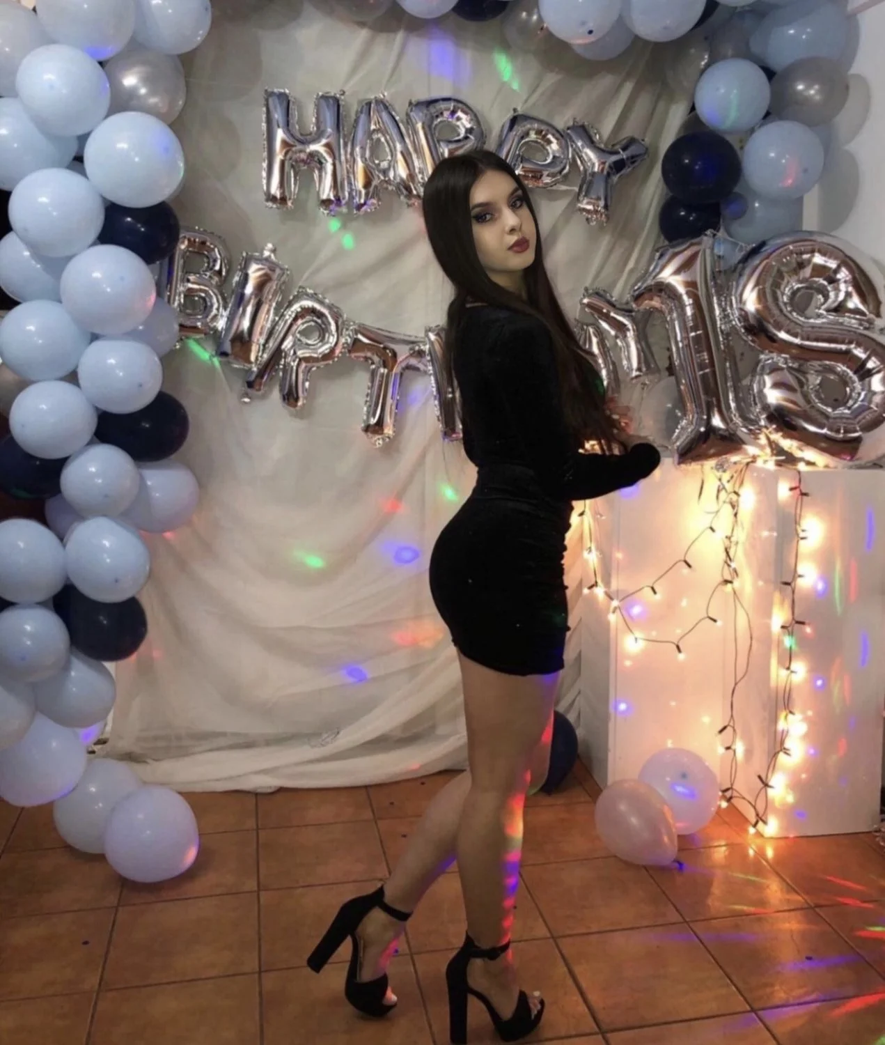 Thick and busty Romanian slut Sorina image 11