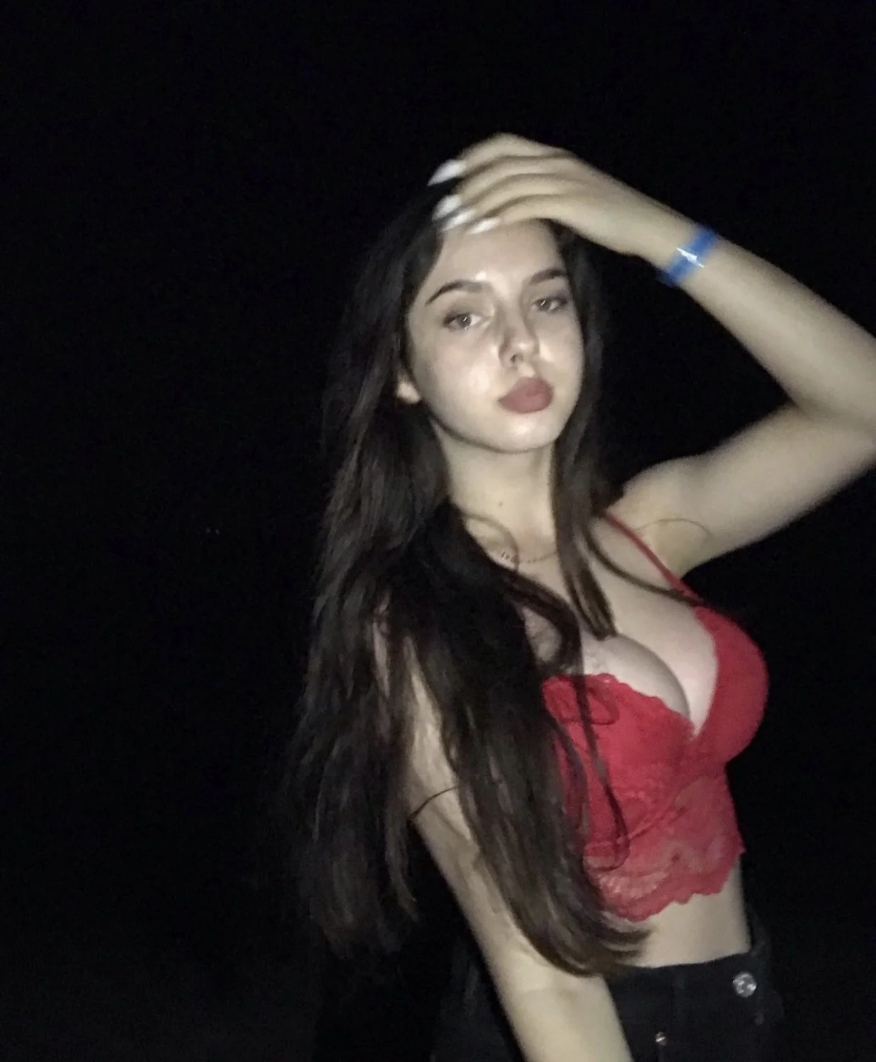 Thick and busty Romanian slut Sorina image 29