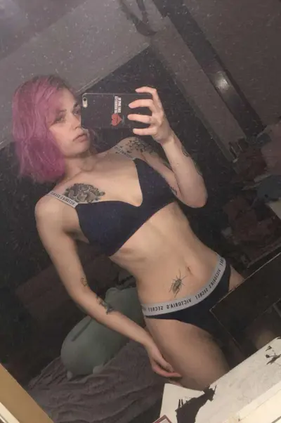 26-0138 - Follower wants to show off his girl cover image