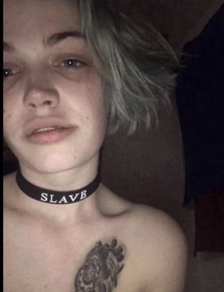 26-0138 - Follower wants to show off his girl image 18