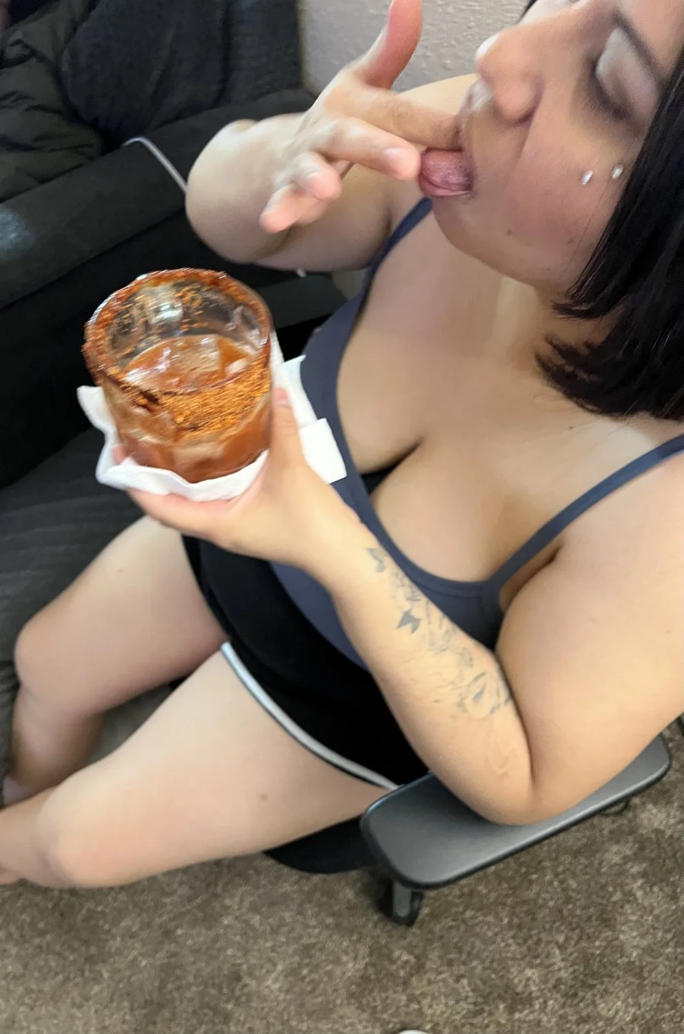 Can’t stop staring at my sisters boobs image 15