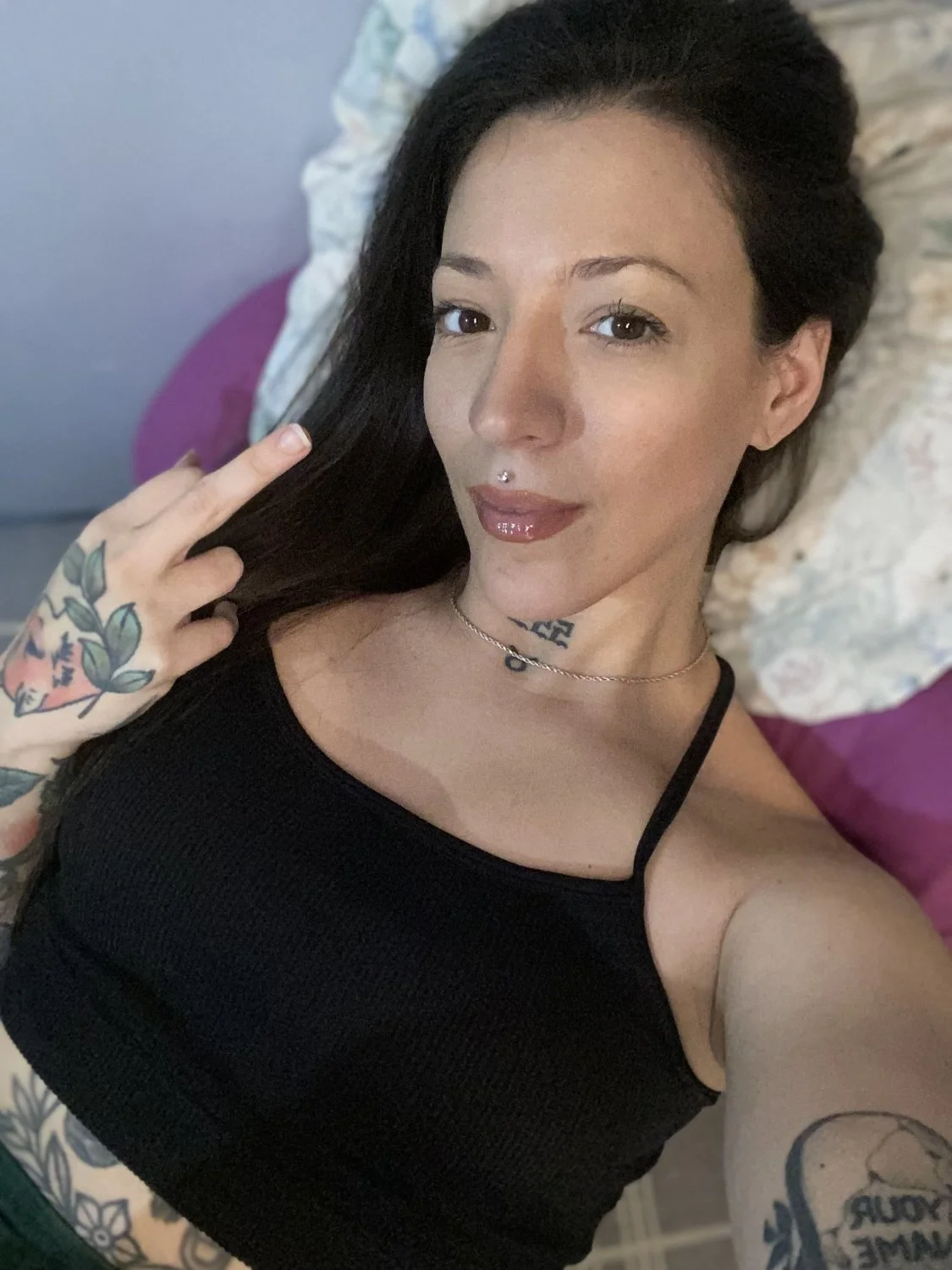 How long could you edge to Mommy's tits for dm me image 2