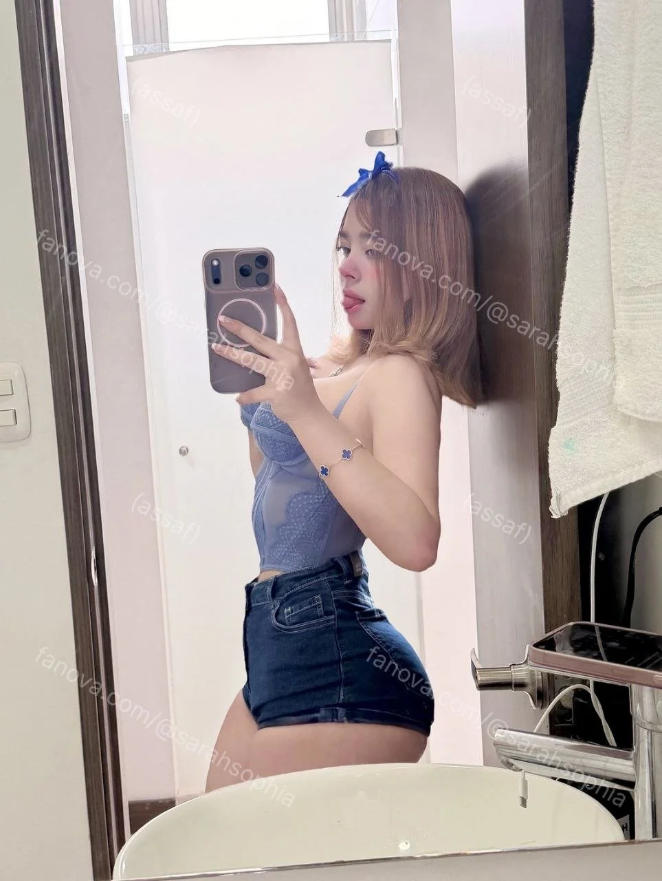 Sarita Sofía linda y caliente colombiana de gran culo y unas pedazos de tetas hot Big ass perra puta image 8