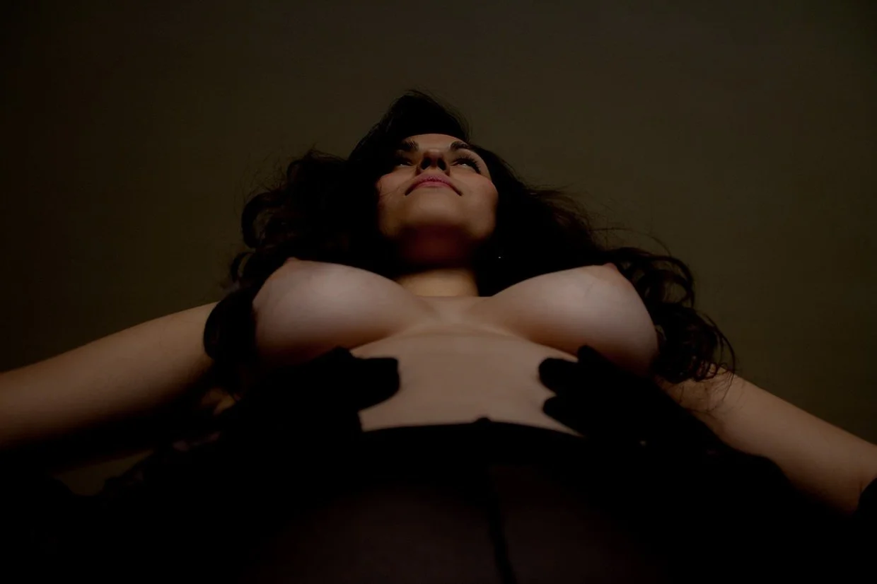Sus tetas son perfectas image 20