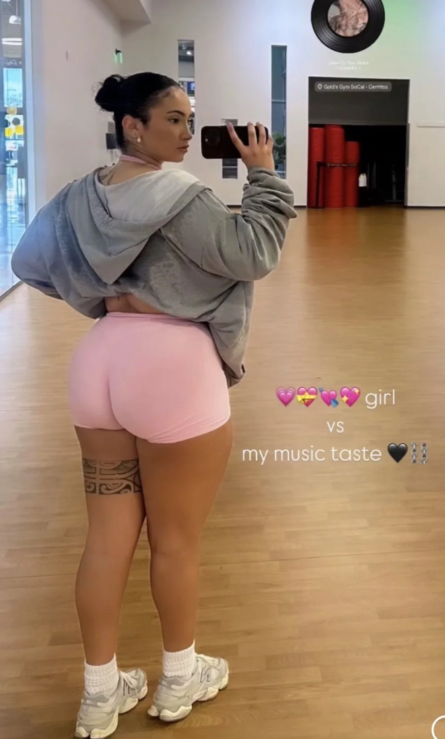 Thick big booty Latina slut loves BBC image 34