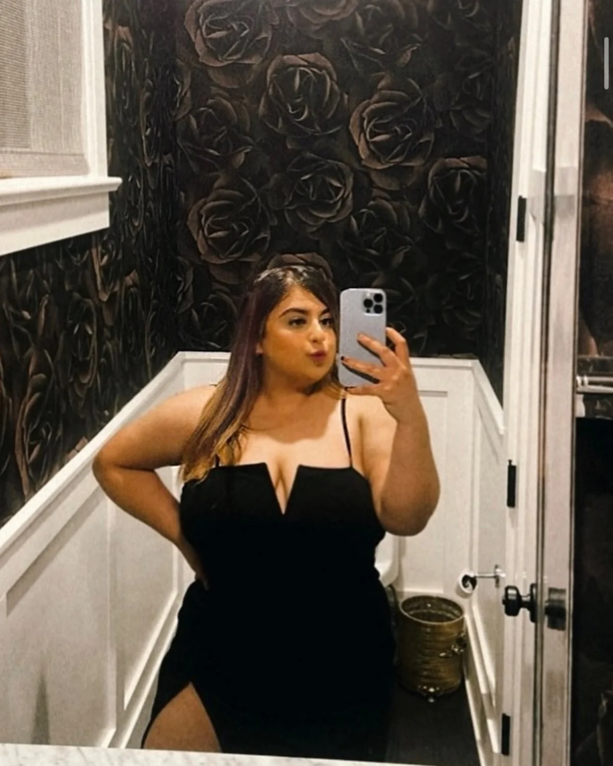 Chicago Latina hoe anyone? image 3