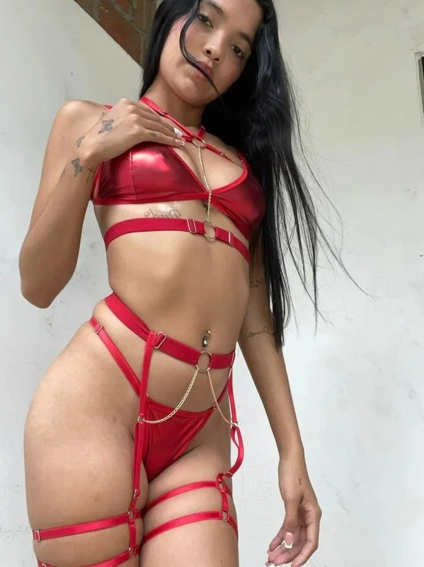 Pendeja Argentina Morocha de 19 años con rico coño con crema delicioso flakita image 11