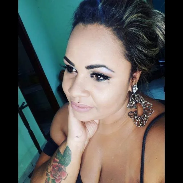 bua modelo plus gostosa 😋😋 image 2
