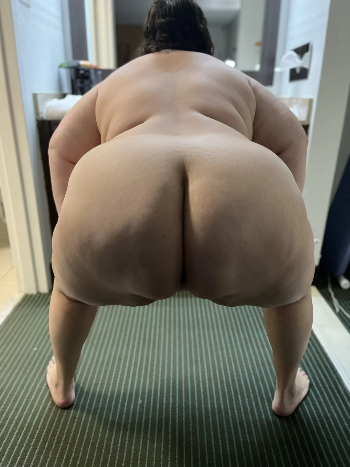 Chubby BBW Nudist Wife image 33