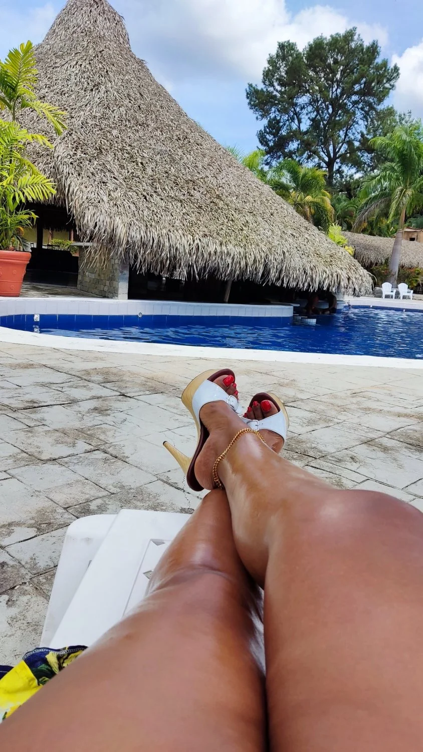 Mature thick soles and toes image 12