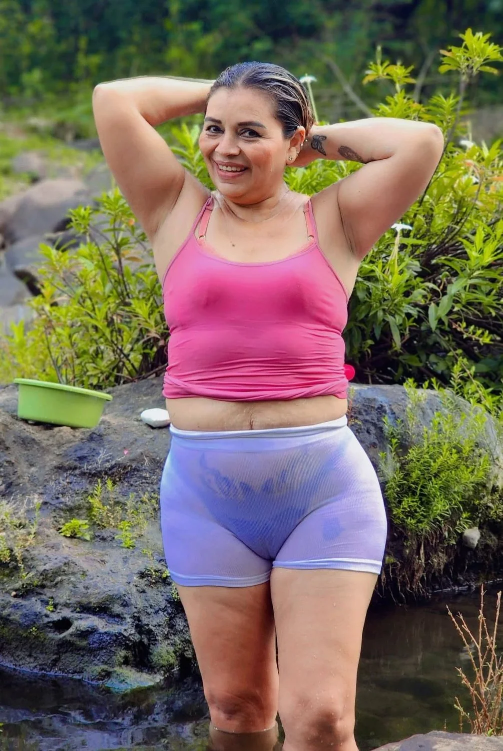 Videos de la puta nohemy ramirez antes de tatuarse la nalga salvadoreña zorra image 7