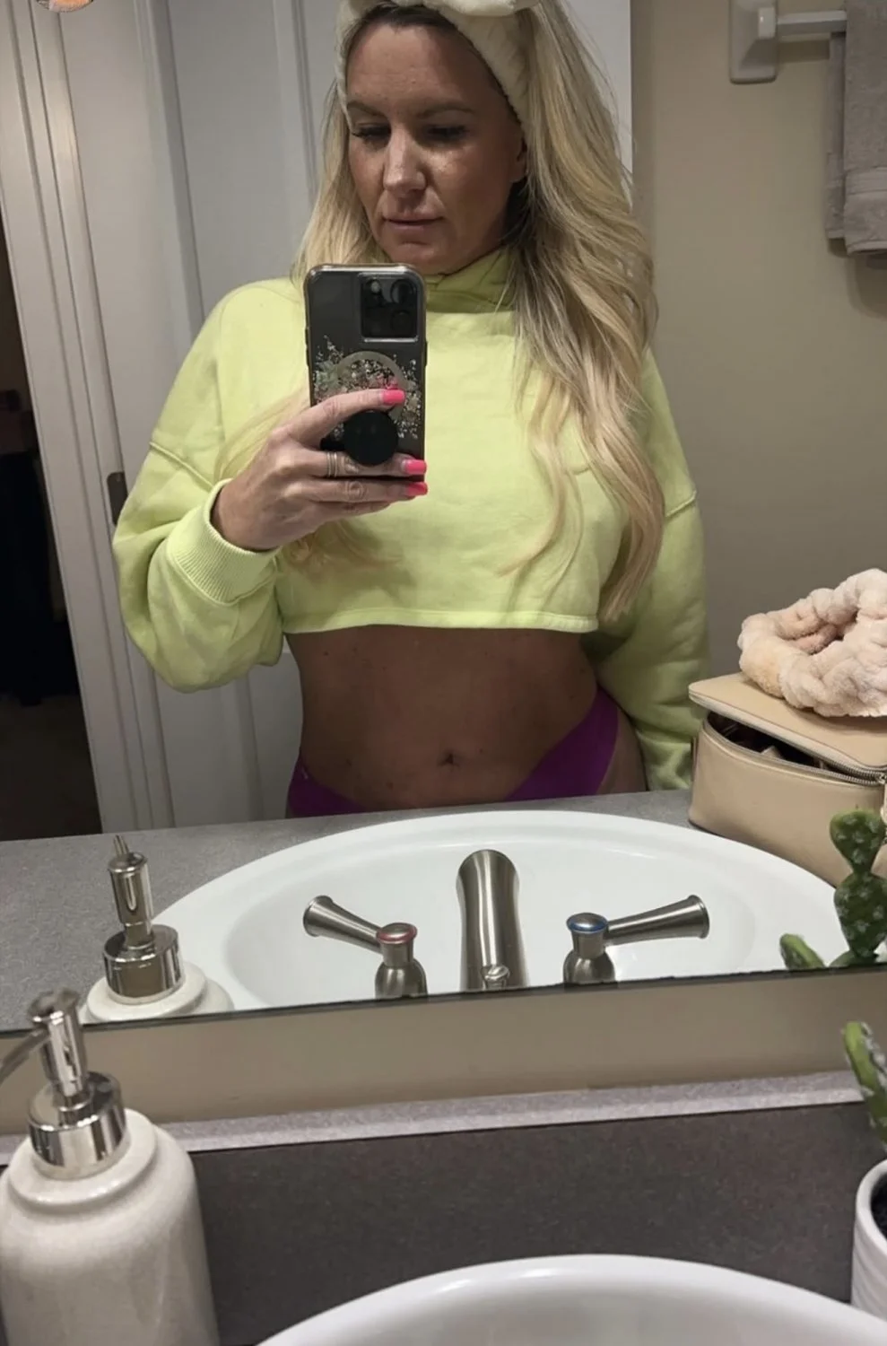 Lori Beth ohio milf image 24