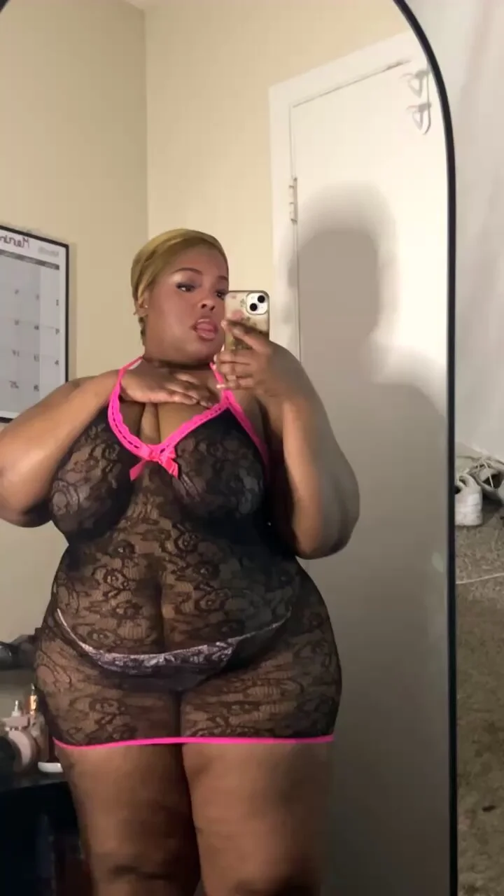 ThicK 3bonY bBw bo0tY !! image 21