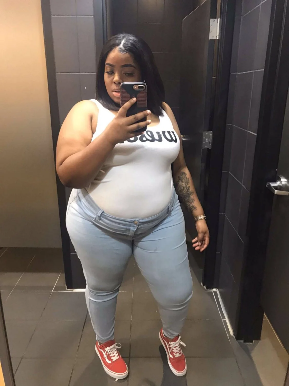 ThicK 3bonY bBw bo0tY !! image 5