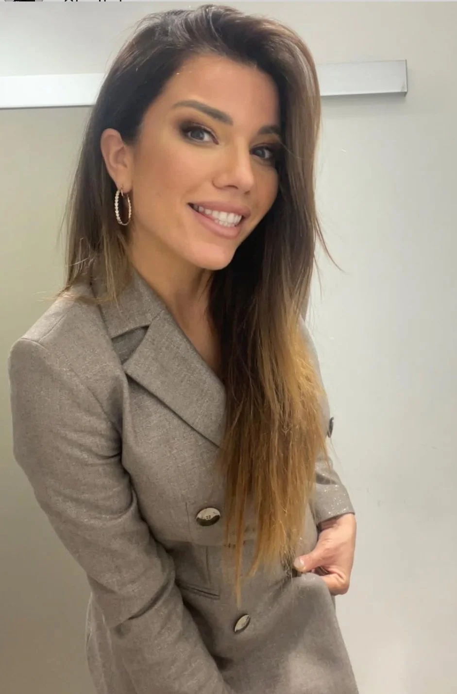 Federica Masolin hot italian journalist image 24