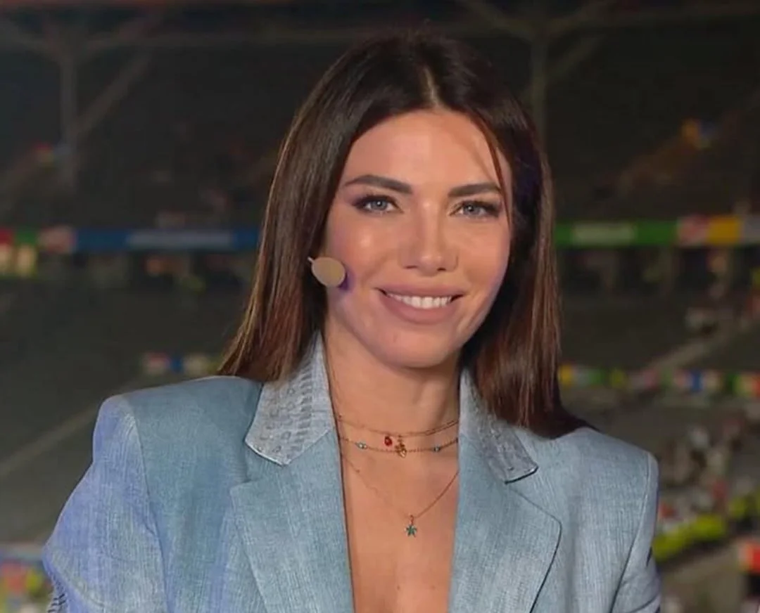 Federica Masolin hot italian journalist image 9