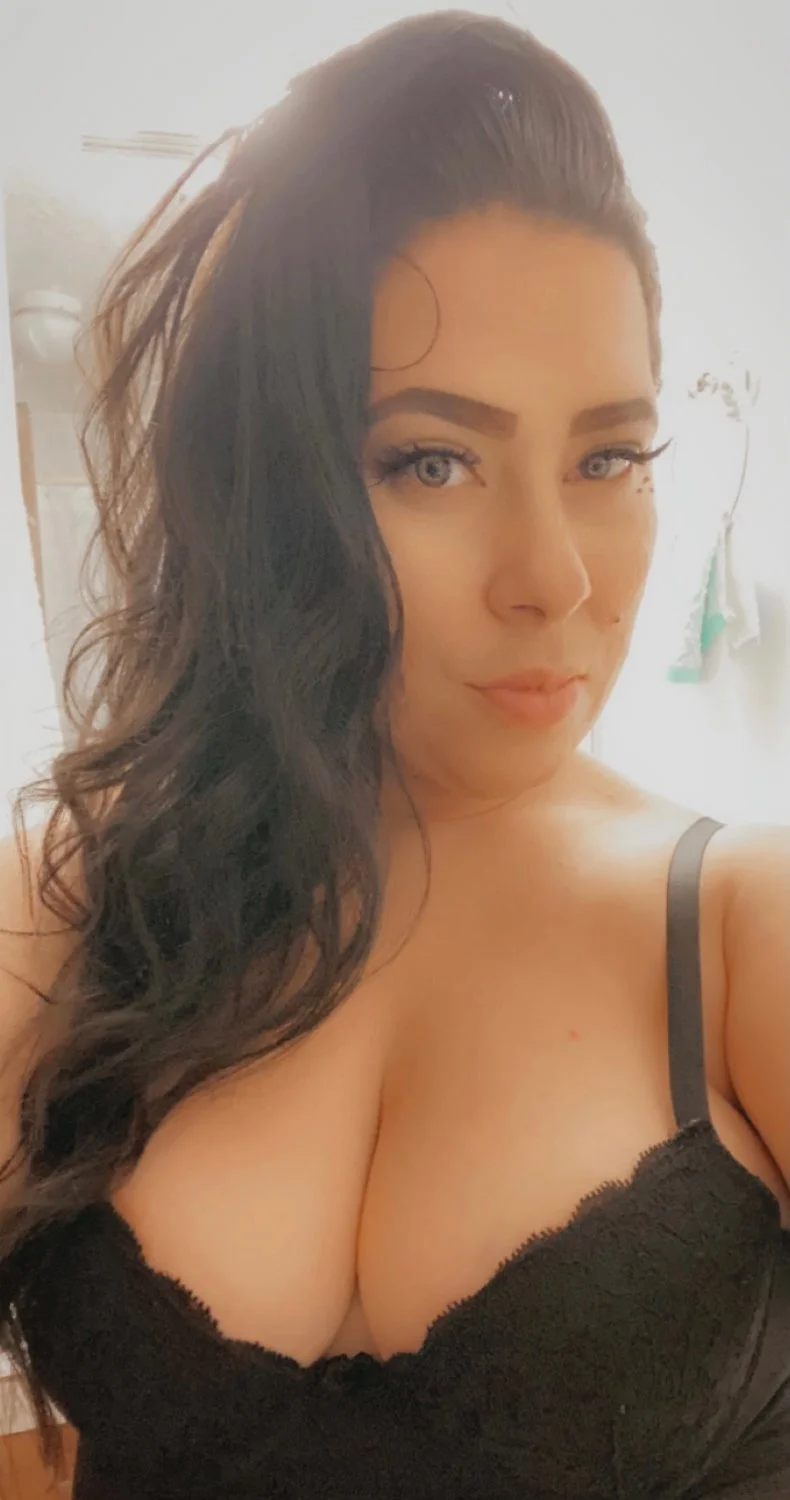 Cheating curly haired Puertorican milf from CT gets back blown out 🇵🇷 image 10