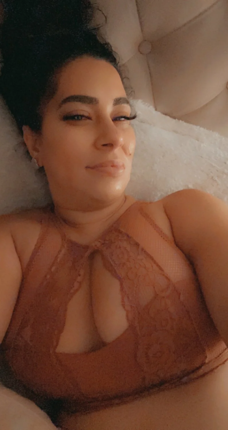 Cheating curly haired Puertorican milf from CT gets back blown out 🇵🇷 image 8