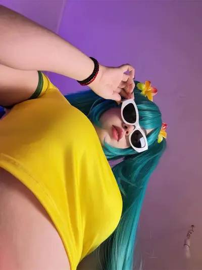 Gamer girl cover image