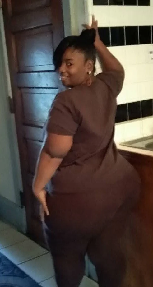 Thick mature bbw😍🤩😍🤩 image 12