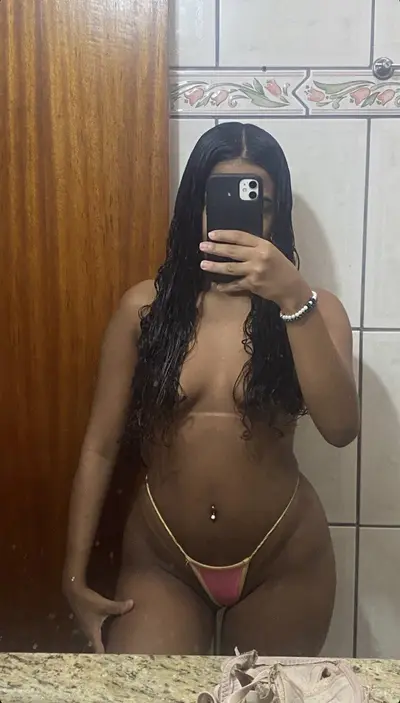 Rainha do Instagram 🔥 cover image