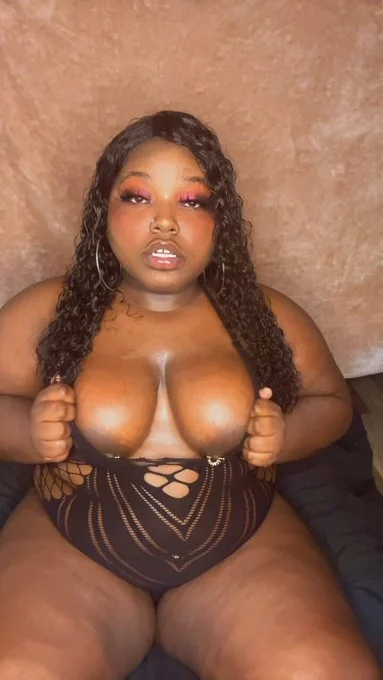 Slurpgoddesss? anyone got her mega or new full vids of her let me know main image