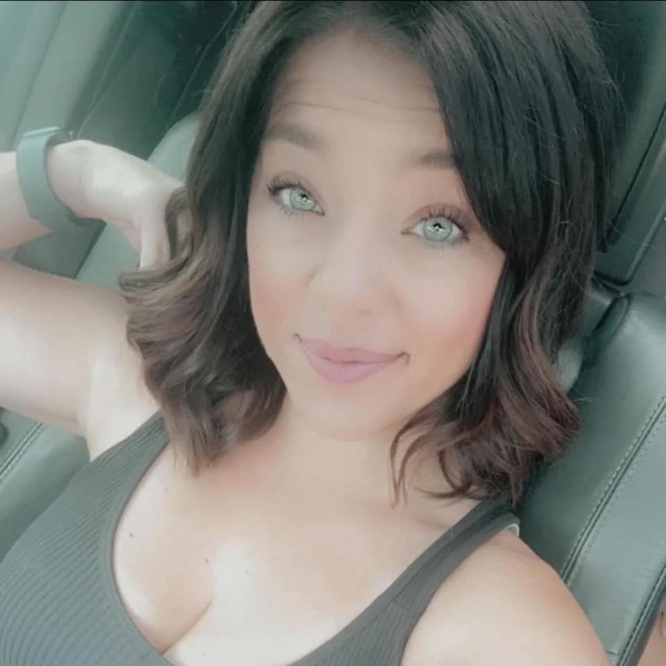 Florida chick Kaylee proudly shakes her titties & does jumping jacks for a perv on a bus image 10