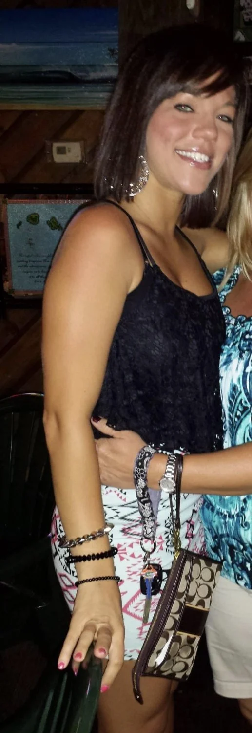 Florida chick Kaylee proudly shakes her titties & does jumping jacks for a perv on a bus image 5