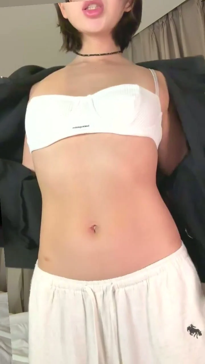 🔞 tight sexy body getting creampie tight pussy cum dripping 🫦🍑 See my OF image 4