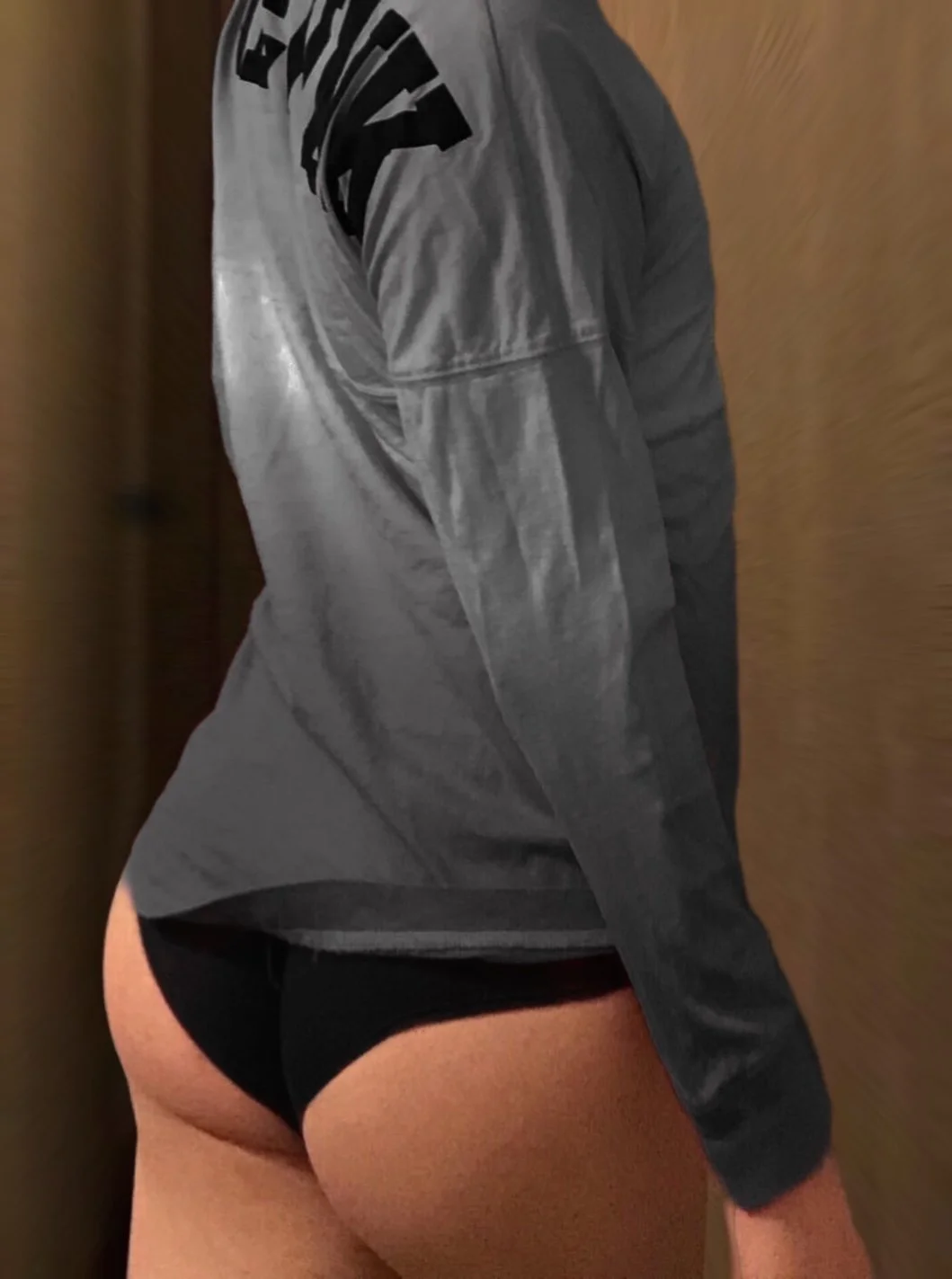 CRISCUTE ASS 💋💋 image 1