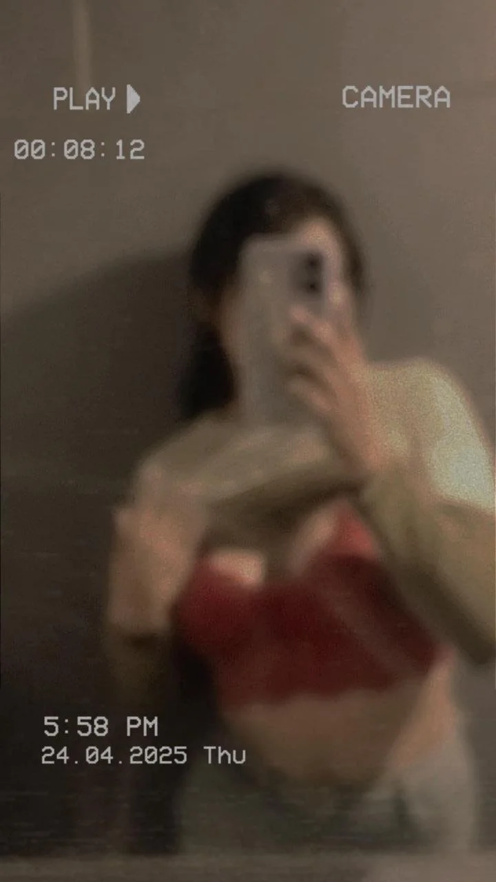 Seguidor expone a su putita image 25