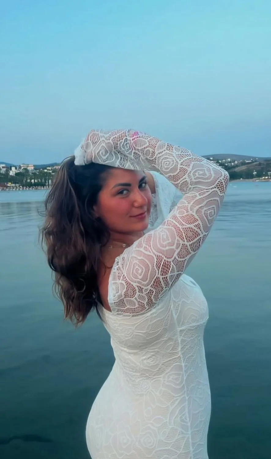 Sexy Turkish Girl image 12