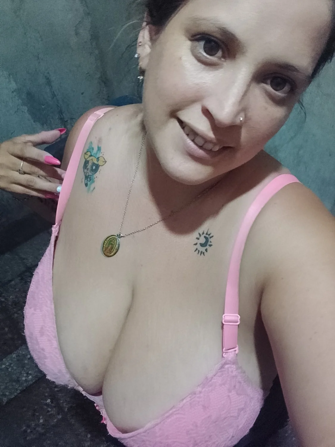 Más de mi puta tetona Janet image 2