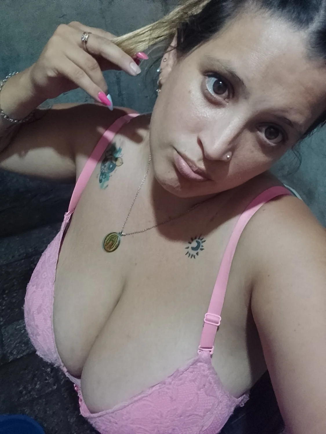 Más de mi puta tetona Janet image 6