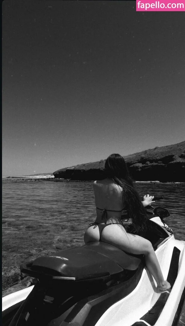 MiriMartinez image 14