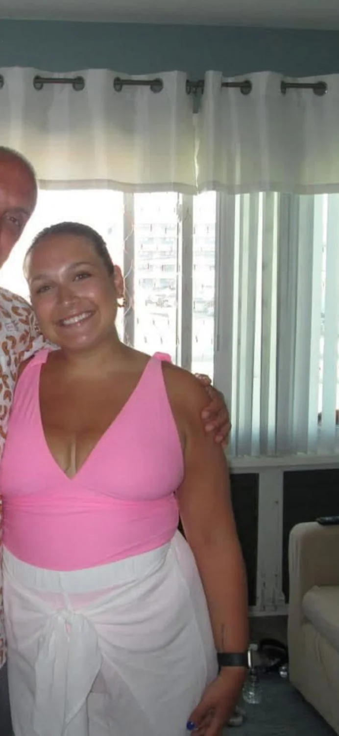 Curvy sexy Philly chick image 28