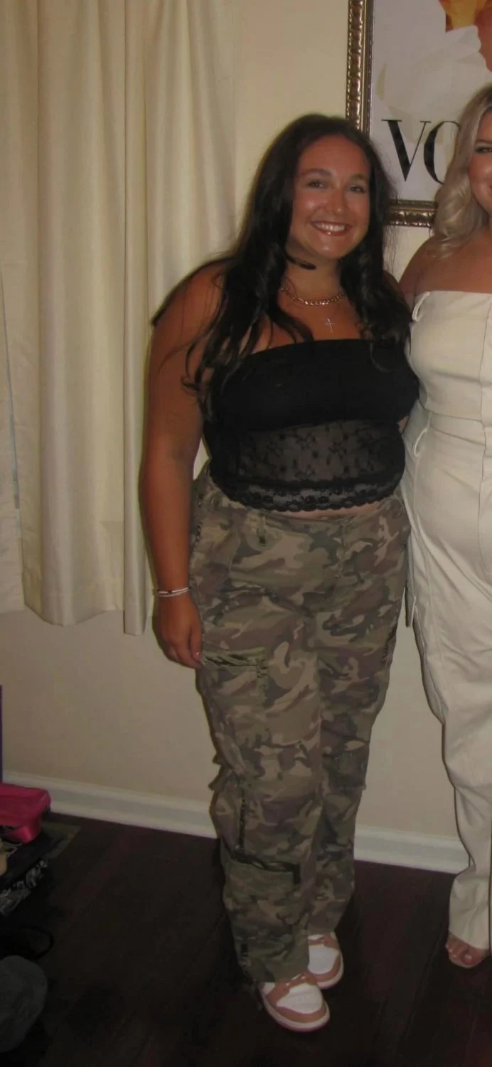Curvy sexy Philly chick image 9
