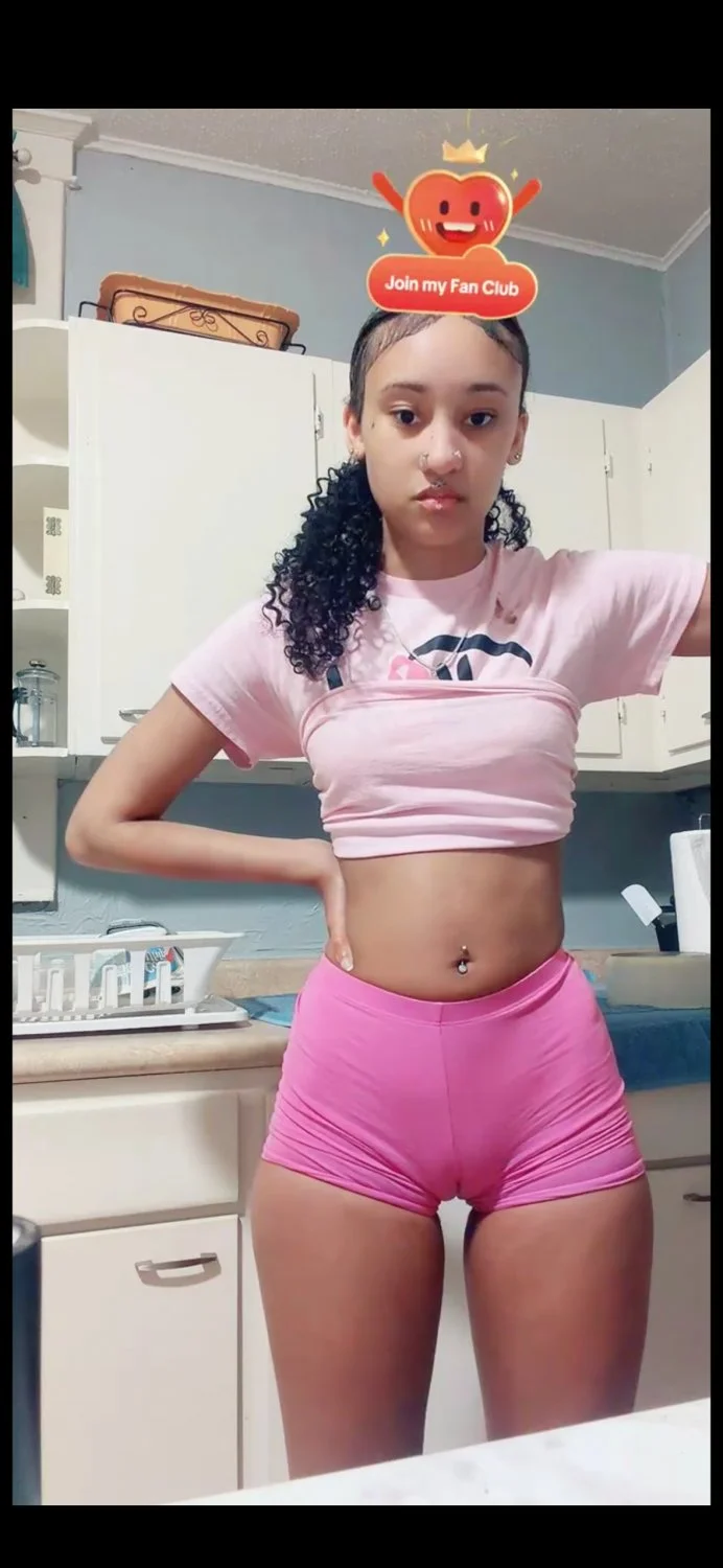 Fat pussy lightskins image 7
