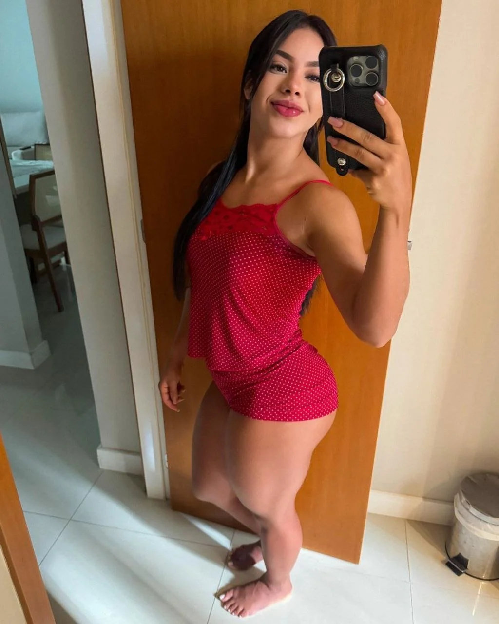 Bruna Bastos rabo colossal image 5