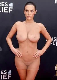 Bianca Censori e seu bucetão image 2